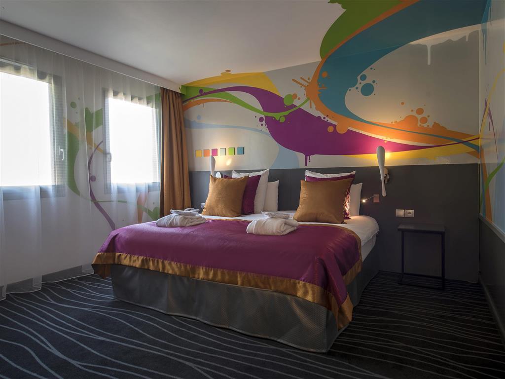 Mercure Rouen Centre Champ De Mars Exterior photo