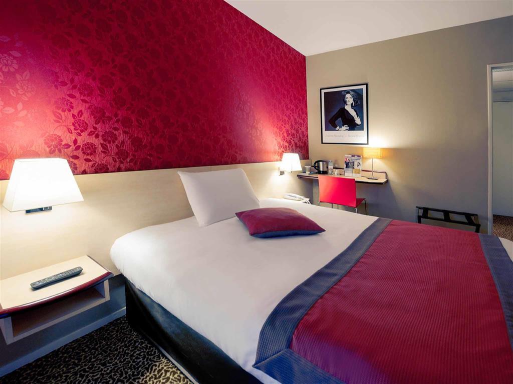 Mercure Rouen Centre Champ De Mars Exterior photo