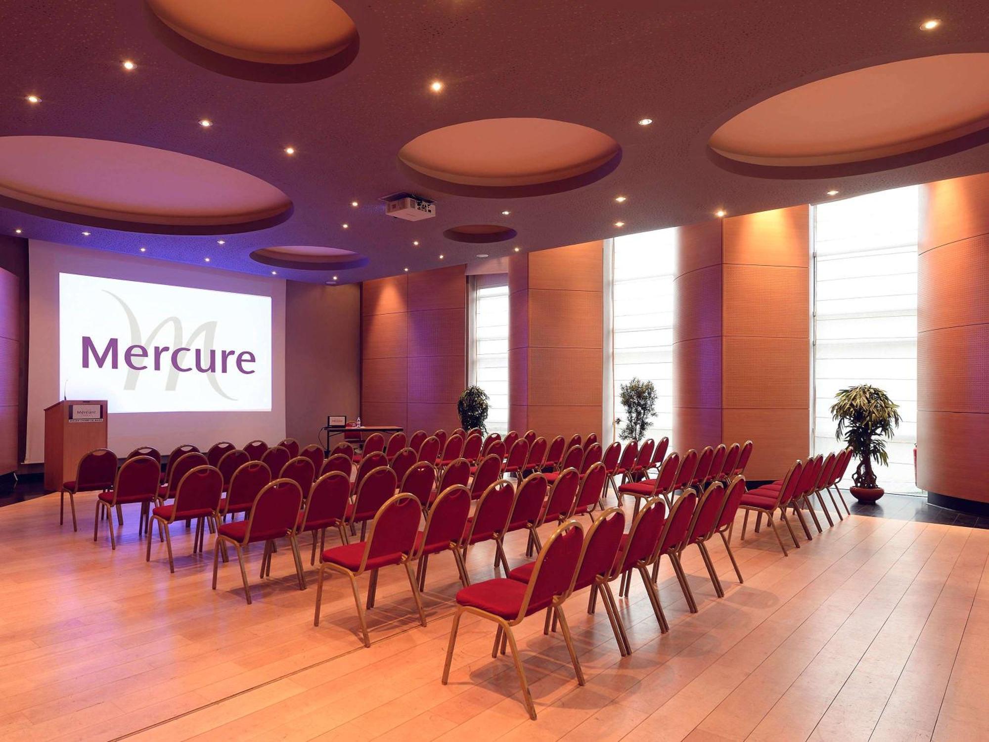 Mercure Rouen Centre Champ De Mars Exterior photo